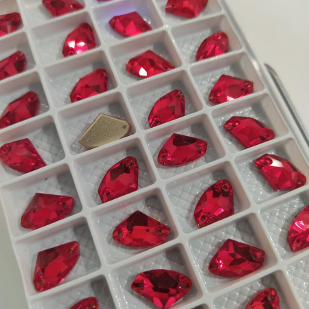 Стразы пришивные Galactic Light Siam sew-on