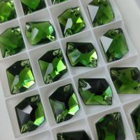 Стразы пришивные Cosmic Leaf Green sew-on