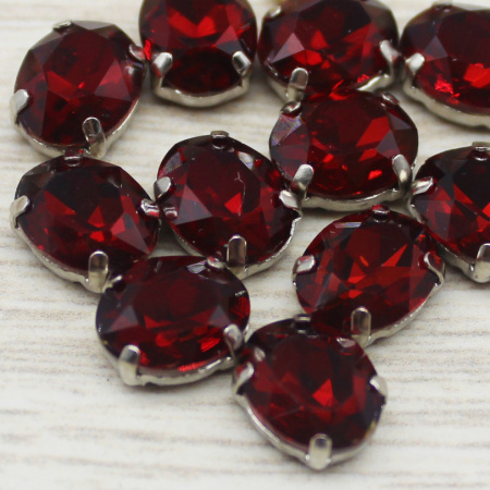 Siam Ruby Овалы в цапах