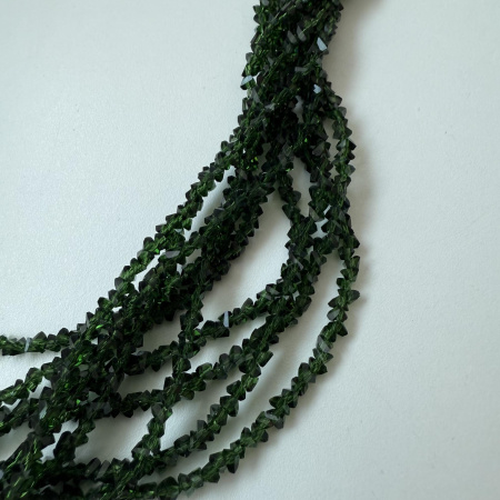 Бусины Алмазное стекло 3мм Leaf Green (длина нити 26см)