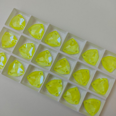 Стразы пришивные Trilliant 16mm Dynamic Yellow Sew-on