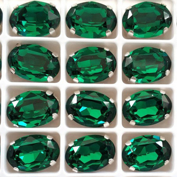 Emerald Овалы в цапах