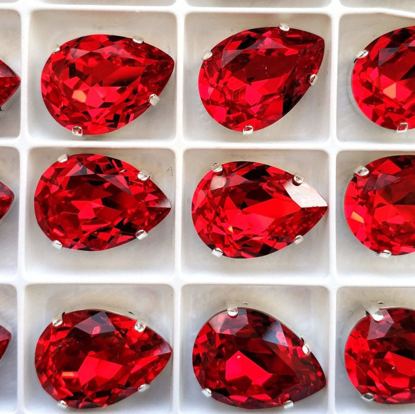 Light Siam Капли в металлической оправе