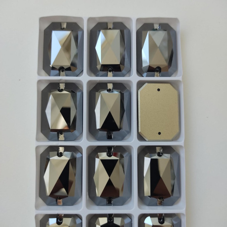 Emerald Cut (Изумрудная огранка) 28x20mm Jet Hematite sew-on