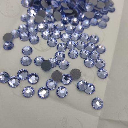 Стразы Qamar термо клеевые Smokey Iris 081 hot-fix