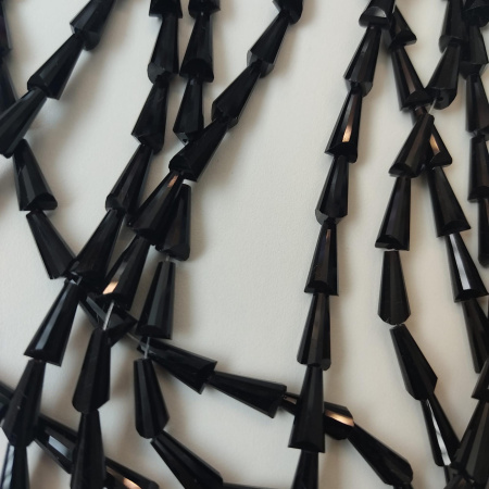 Бусины Конусы Black(Черные) стекло