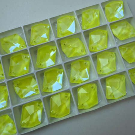 Стразы пришивные Cosmic Dynamic Yellow sew-on